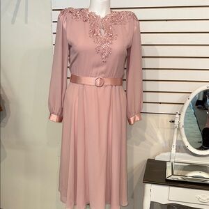 Vintage Ursula Elegant Pink Lace-Trimmed Dress